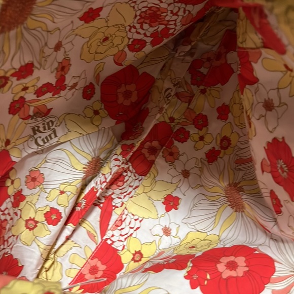 Ripcurl Brown Floral Bag - Picture 3 of 3